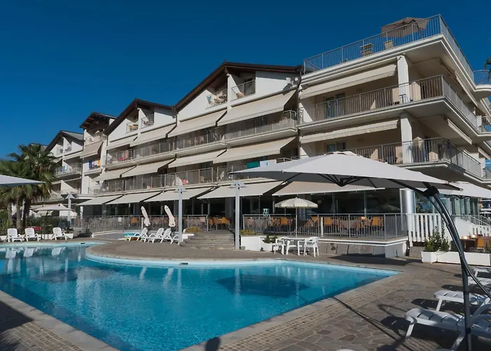 Appartement Roseto, Pool, Seaview, Abruzzo *