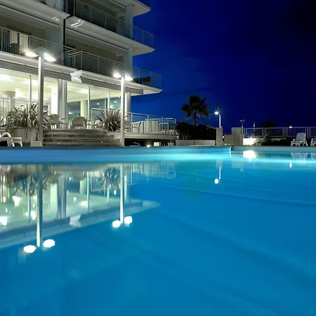 Lägenhet Roseto, Pool, Seaview, Abruzzo