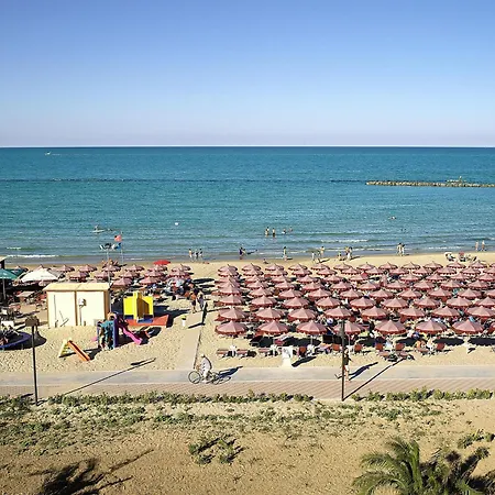 アパート Roseto, Pool, Seaview, Abruzzo